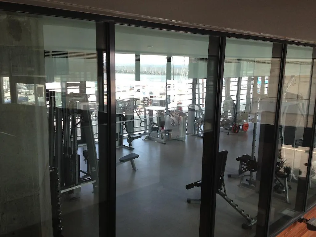 Residencia Deportiva Sercotel Barcelona Sailing 산트 아드리아 데 베소스 0*,  스페인