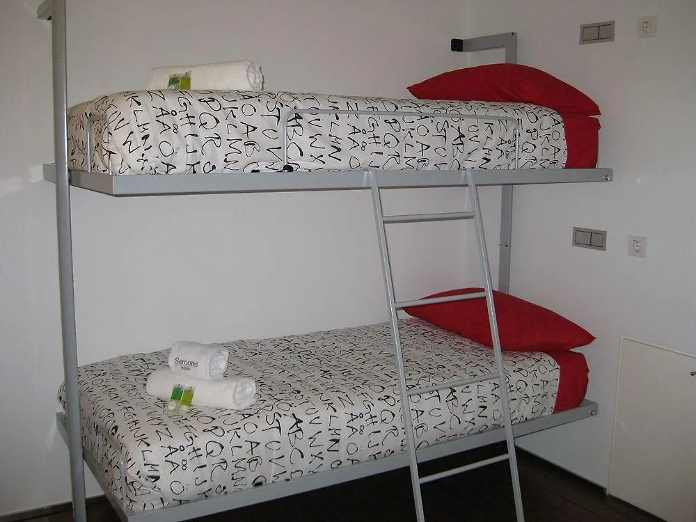 Residencia Deportiva Sercotel Barcelona Sailing Sant Adrià de Besòs Hostal